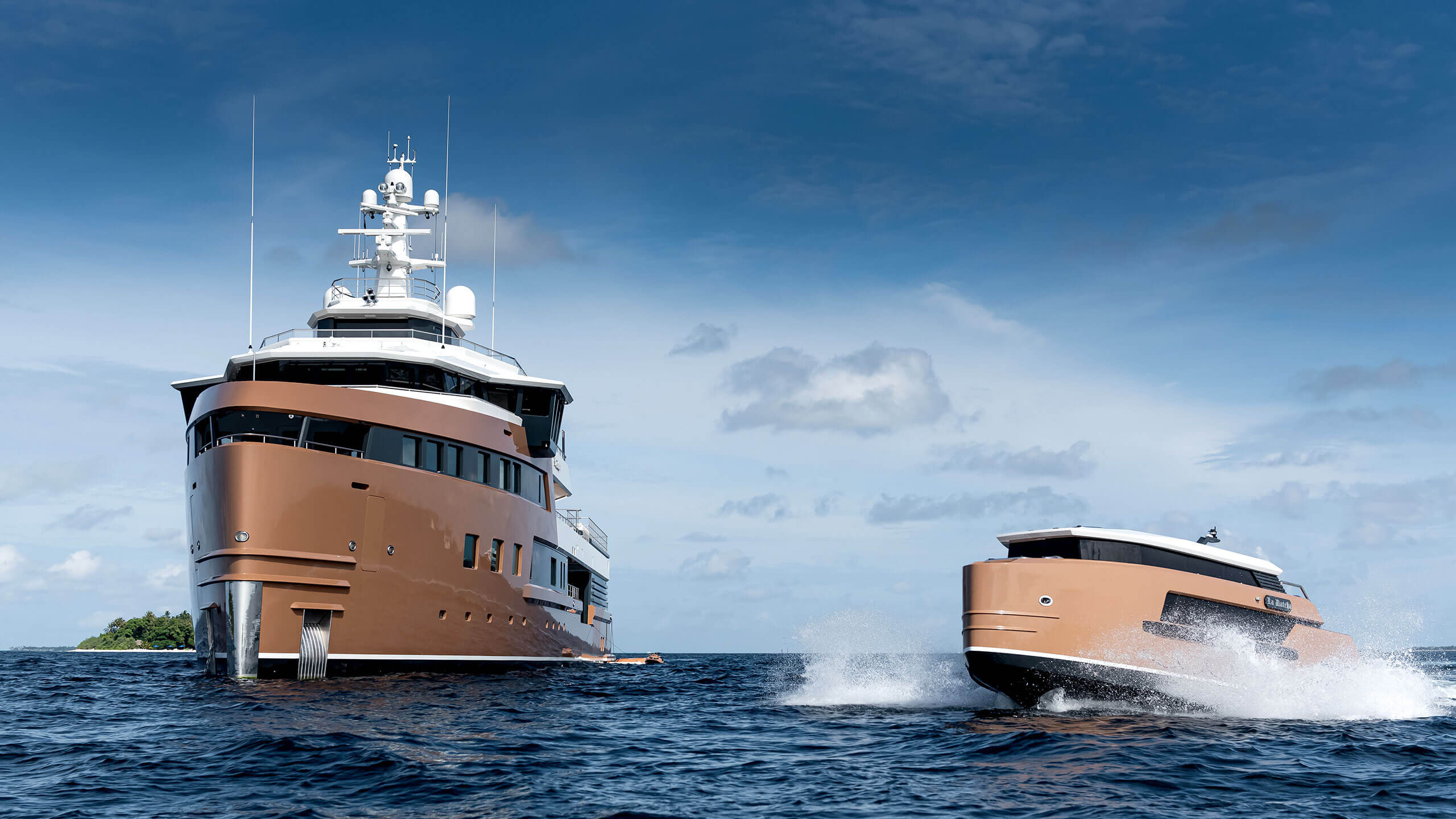 yacht