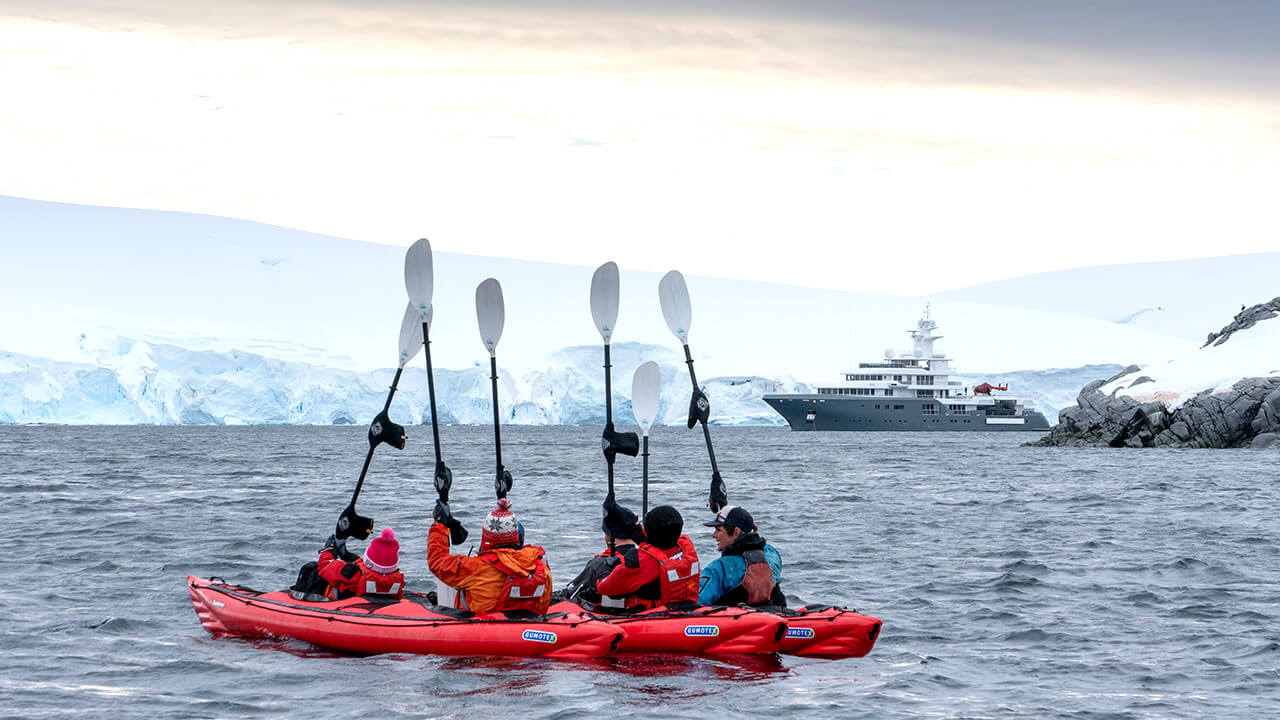 canoe group